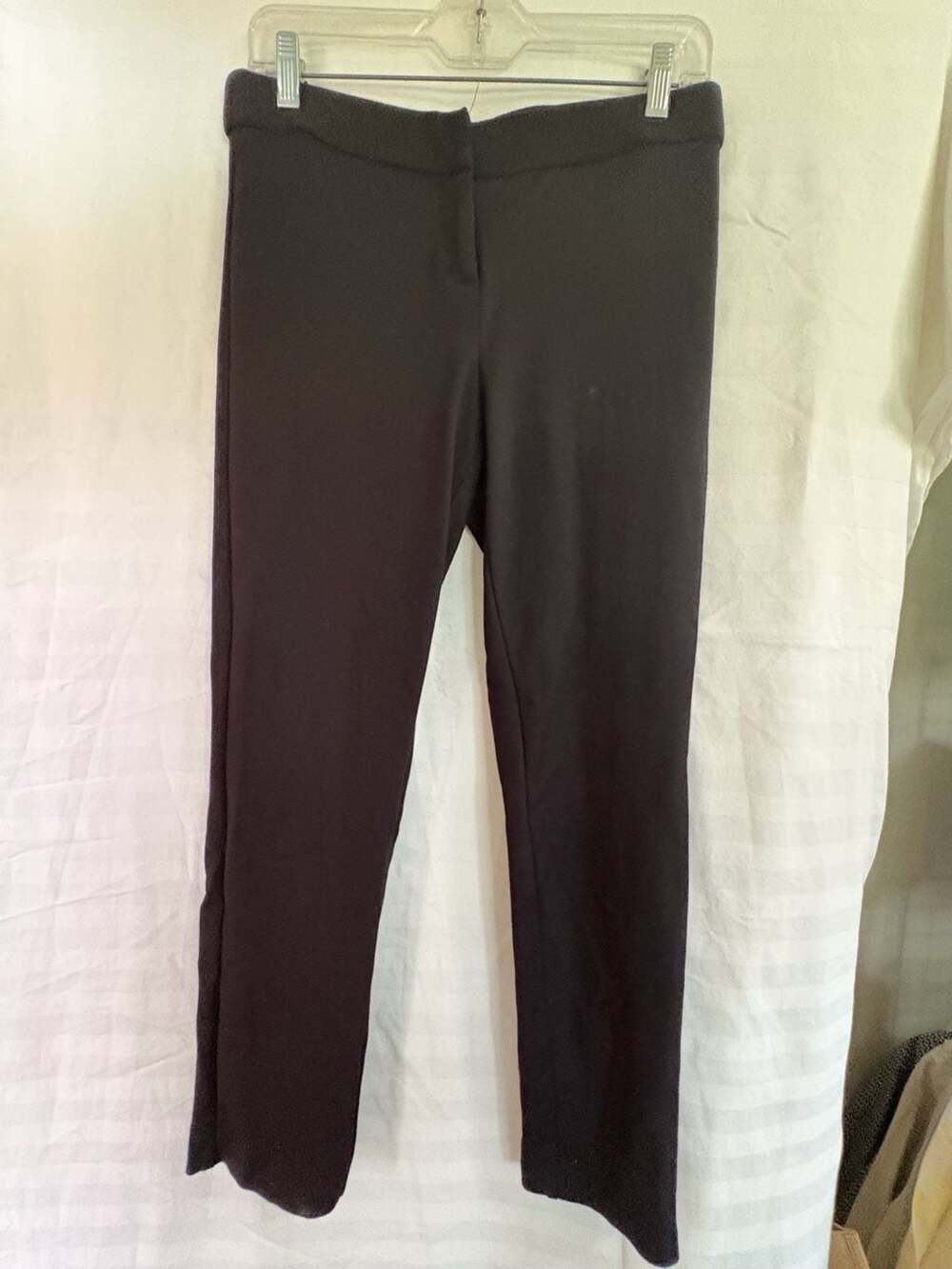 Amanda + Chelsea Black Slim Leg Dress Pants  Low cut.  Size 6 short